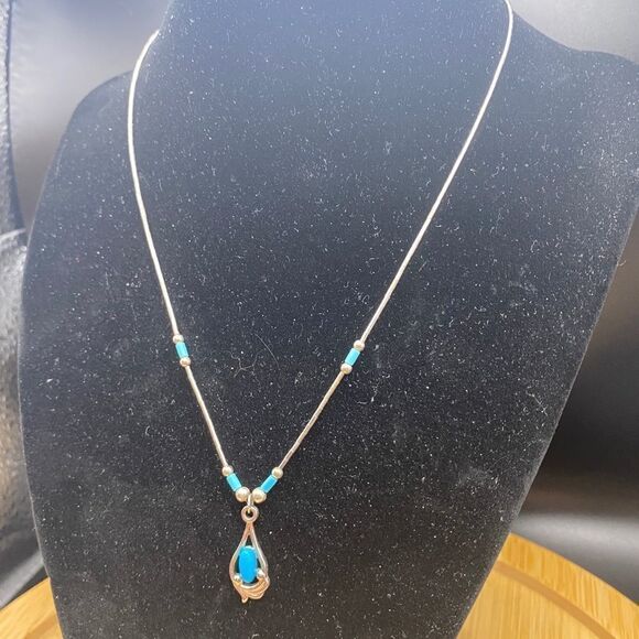 16” liquid silver turquoise necklace w/drop pendant and center turquoise stone - Picture 6 of 6